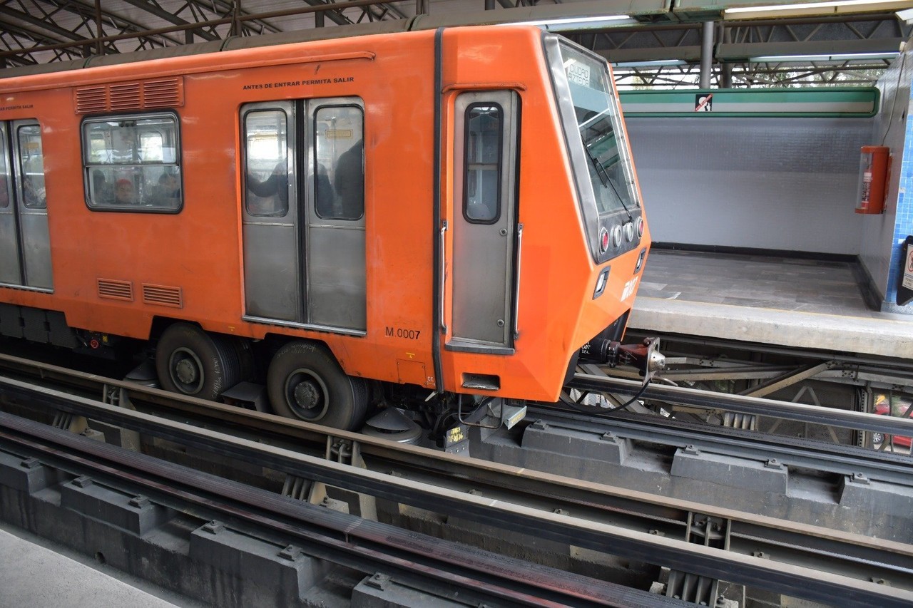 Dará inicio mantenimiento a la línea B del Metro ¿Habrá cierre de estaciones?  Foto: @MetroCDMX