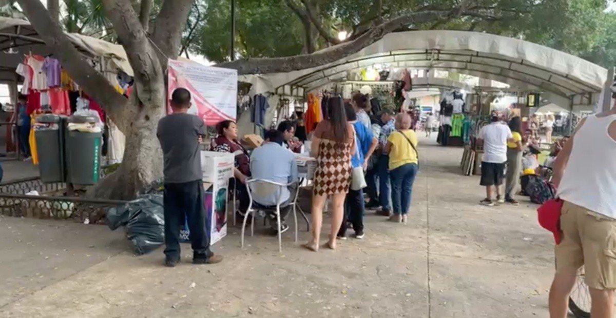 Un grupo de morenistas yucatecos realizó ayer domingo una encuesta en la que el candidato Rommel Pacheco obtuvo el último lugar.- Foto de Latinus