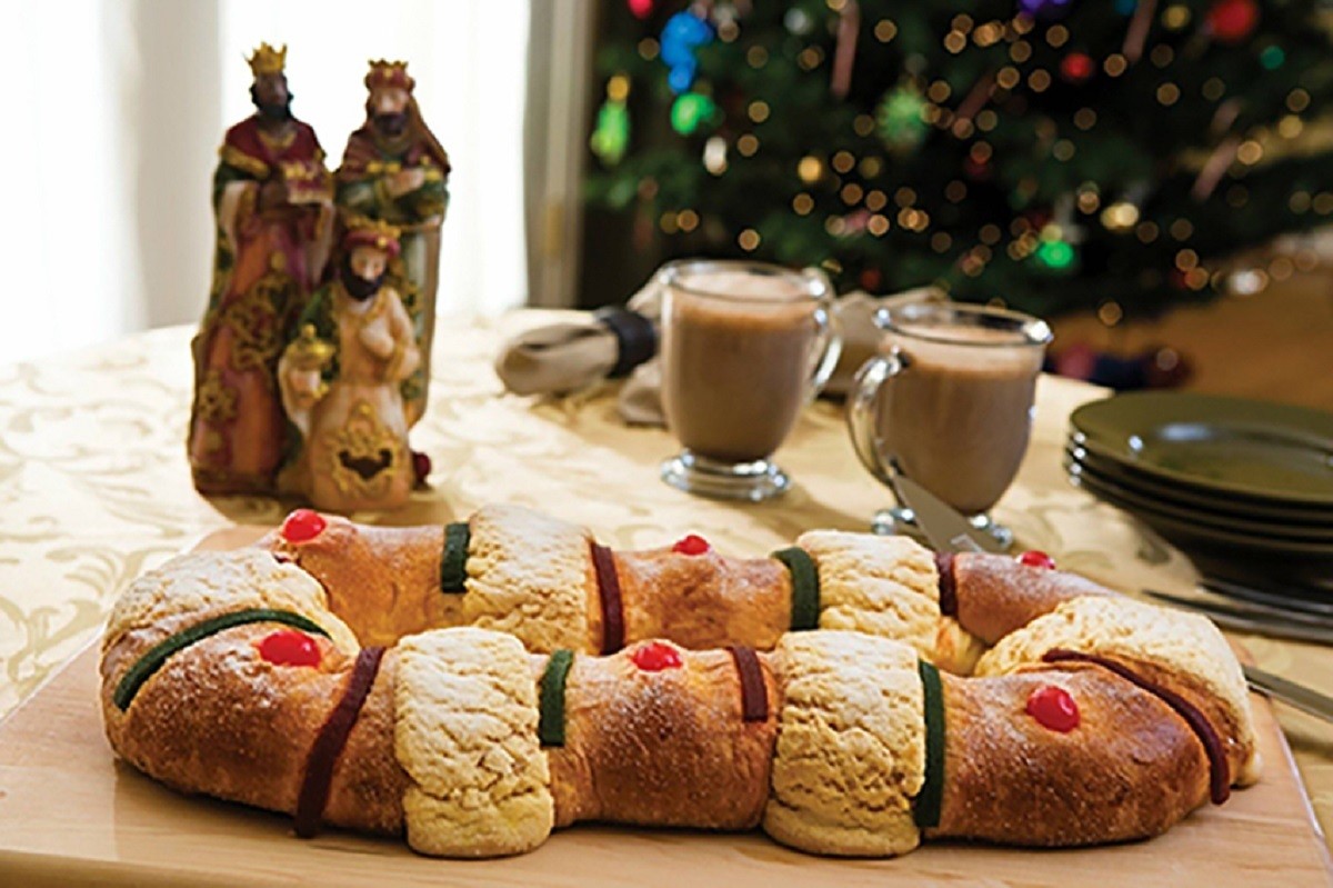 A lo largo del tiempo, la tradición de la Rosca de Reyes ha experimentado algunos cambios motivados por los gustos personales de quienes participan en ella. Foto: Gobierno de México