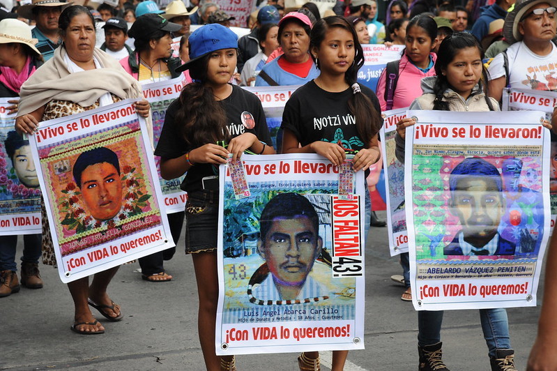 Marcha por la Desaparición Forzada de los 43 normalistas de Ayotzinapa. Imagen: UNESCO.