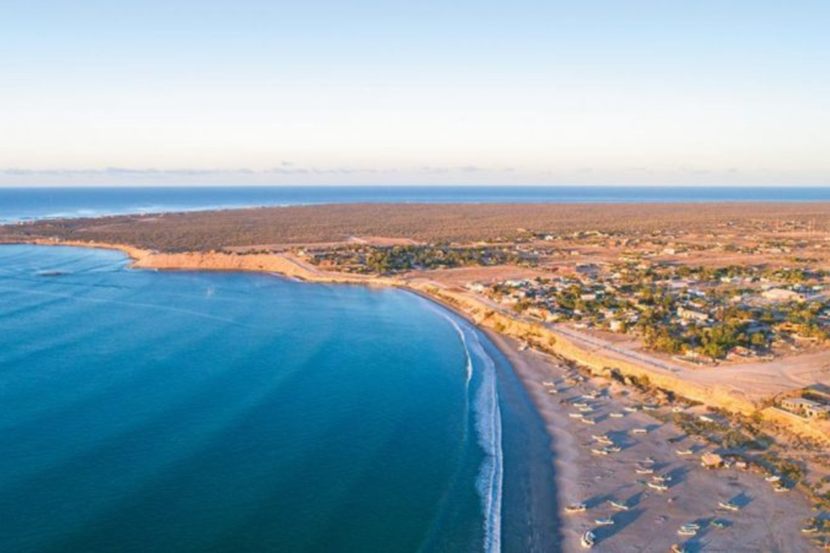 San Juanico es un sitio ideal para practicar surf. Foto: Gobierno de BCS