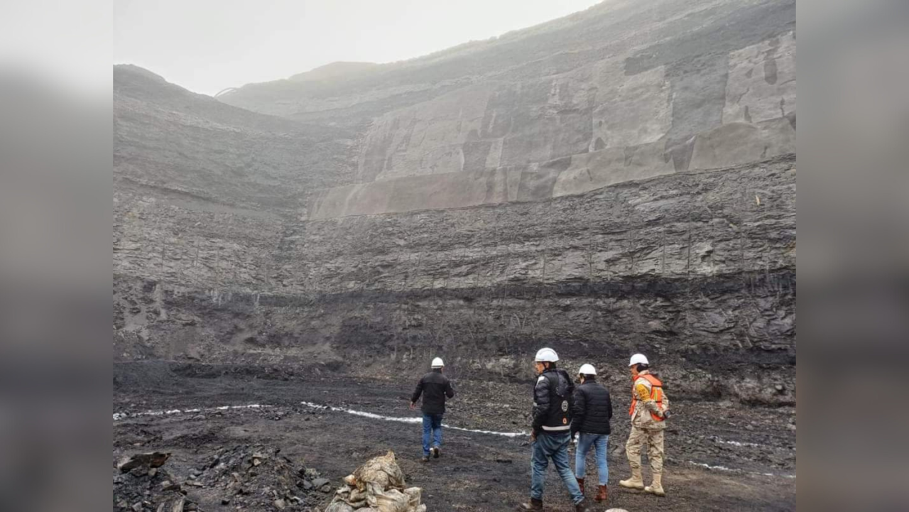 Al momento, en el lugar, los trabajos continúan en coordinación con la SEDENA, Protección Civil Nacional, CFE y Protección Civil Estatal / Foto: Coordinación Nacional de Protección Civil