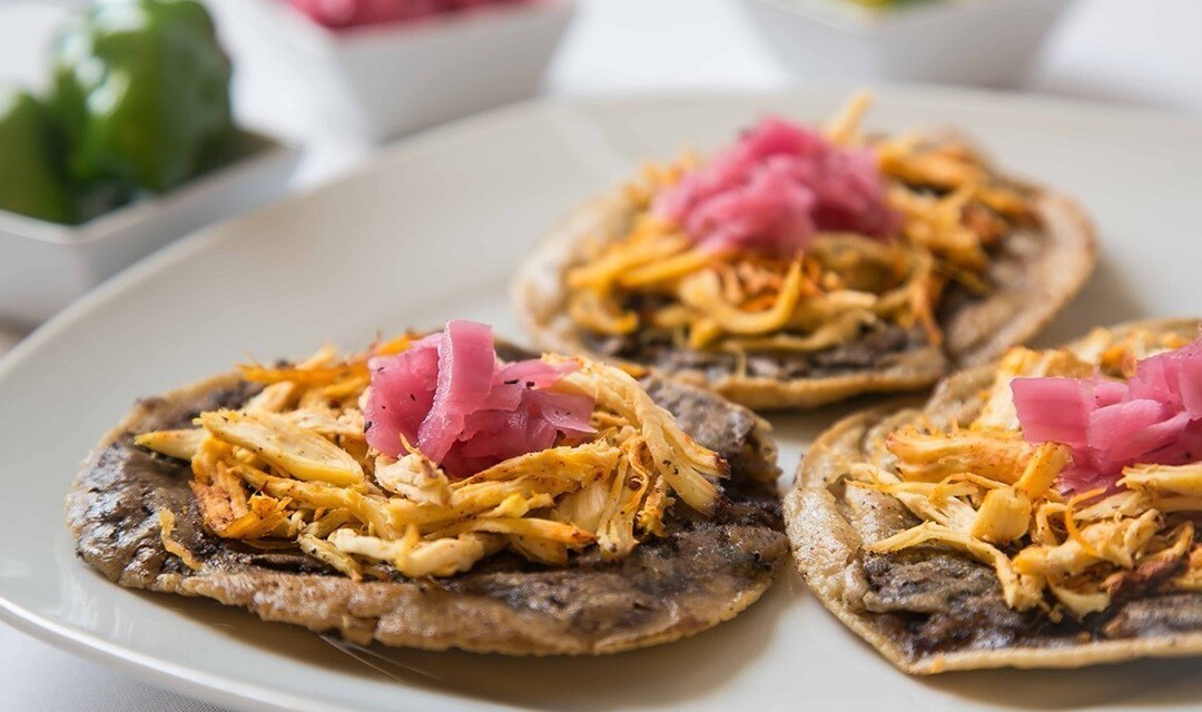 La gastronomía yucateca destaca por sus sabores únicos y platillos coloridos.- Foto de Tripadvisor