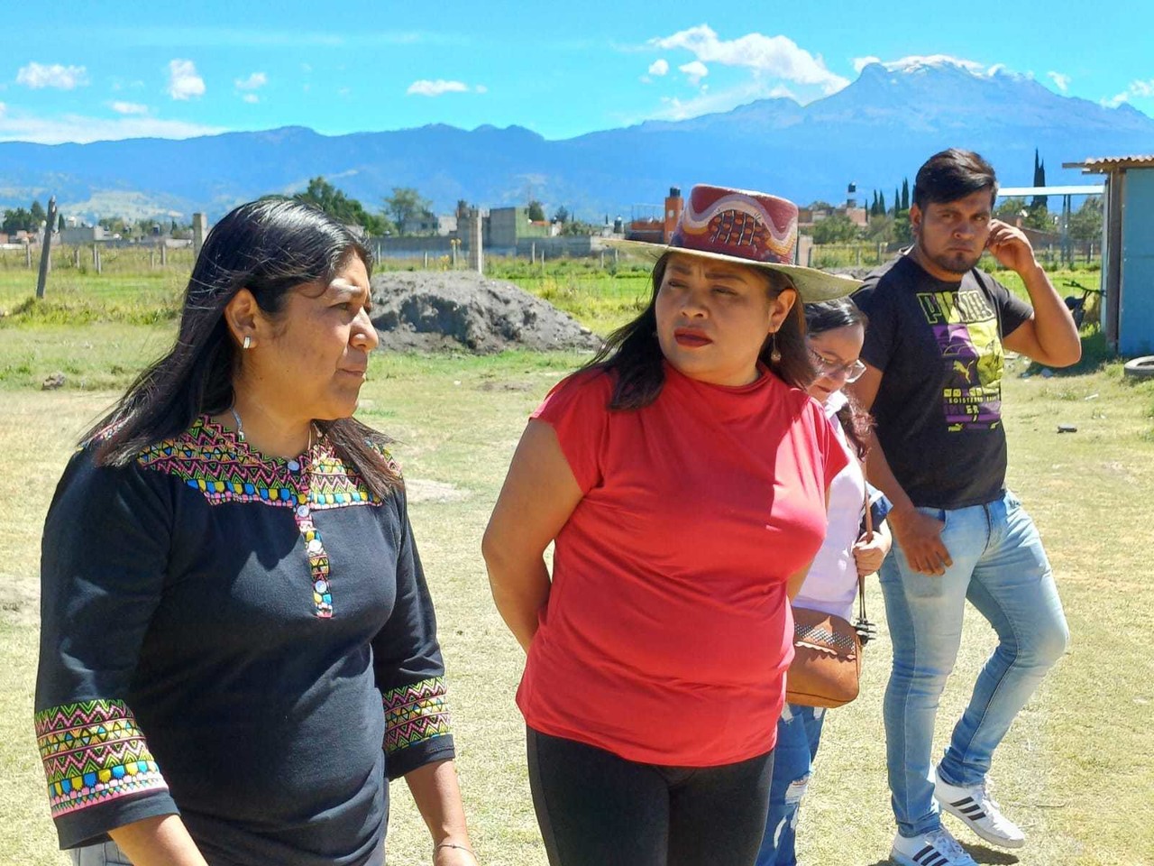 La legisladora Anais Burgos Hernández busca impulsar la educación sexual como una medida para prevenir embarazos adolescentes. Foto: Congreso de Edomex