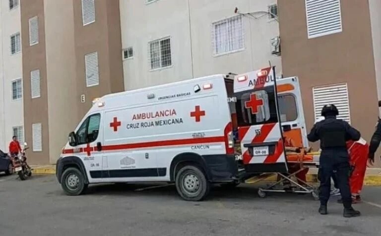 Un niño de cuatro años que jugaba a brincar en su cama terminó en el hospital. Foto. Facebook