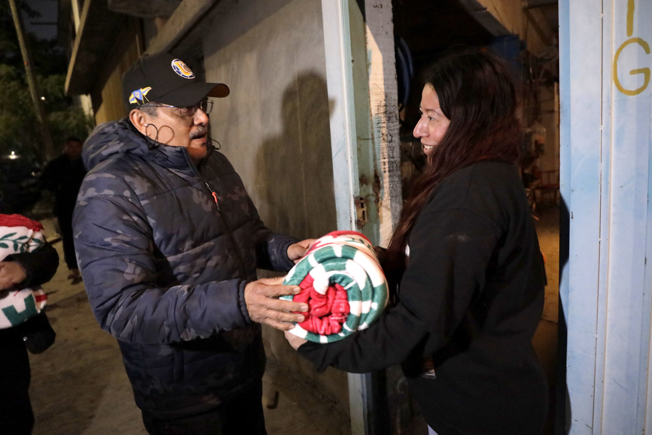 El Municipio de Escobedo está tomando medidas concretas para proteger a su comunidad del frío. Foto: Gobierno de Escobedo.