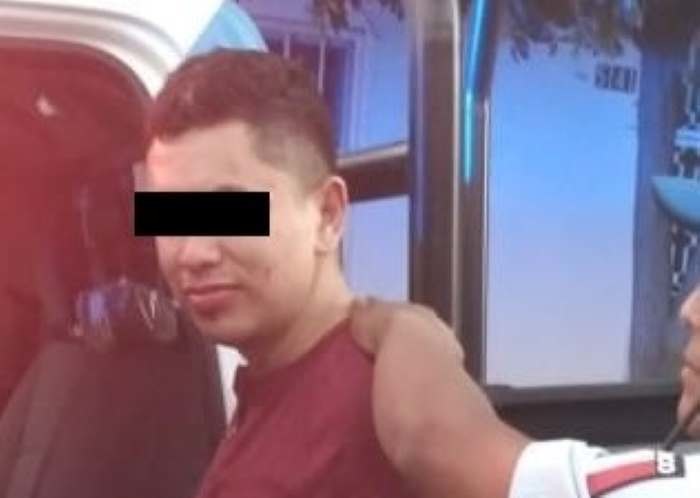 Policía de Monterrey detiene a hombre por golpear a su esposa