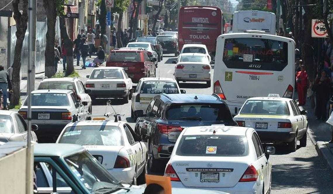 Ciudadanos del Edoméx pierden entre una y dos horas en el tráfico. Foto: Especial