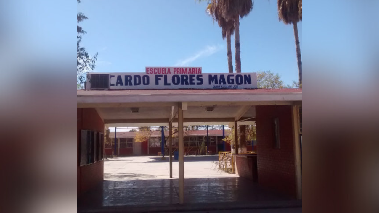 Toman primaria en Frontera; exigen destitución de maestra por presunta agresión