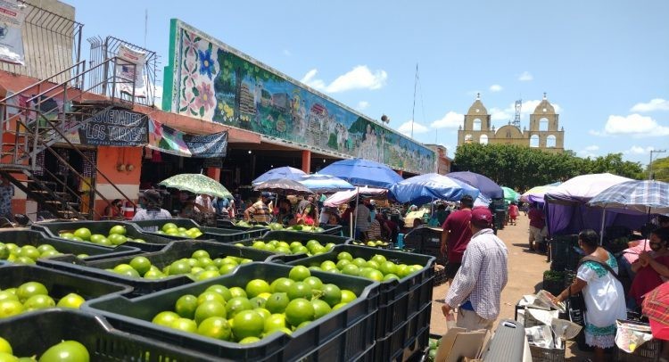 En los mercados de Oxkutzcab y de Dzan  se ha reportado un aumento en el precio del limón persa sin semilla ante la cercanía de la Cuaresma y la Semana Santa.- Foto de redes sociales