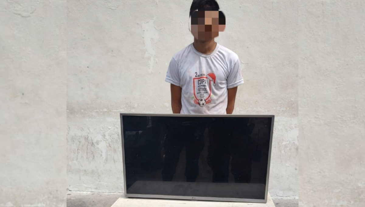 Cae ladrón de una televisión de plasma de un kínder en Progreso