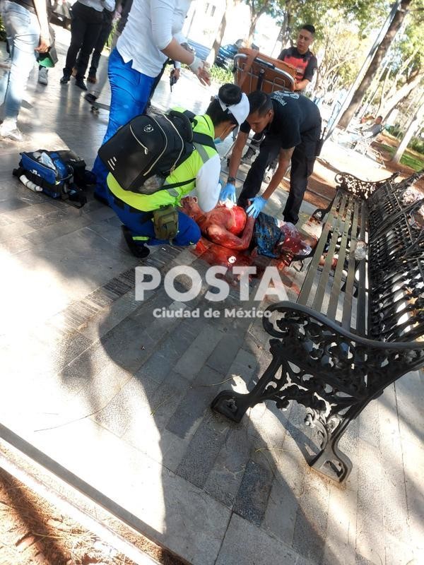 Mujer apuñala a agresor tras ser asaltada en la Alameda Central. Foto: Ramón Ramírez