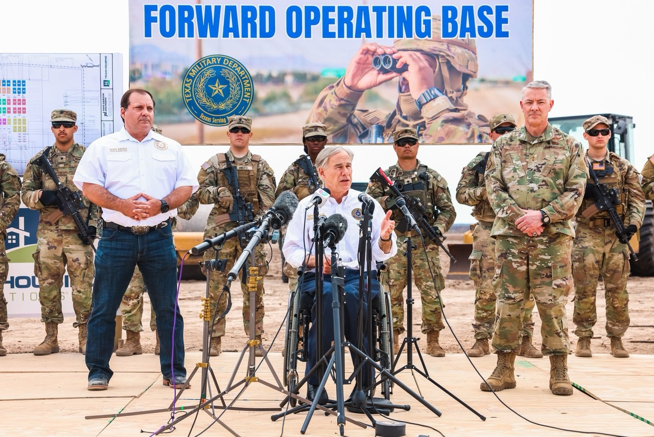 Anuncia Greg Abbott base de operaciones militares avanzadas en Eagle Pass