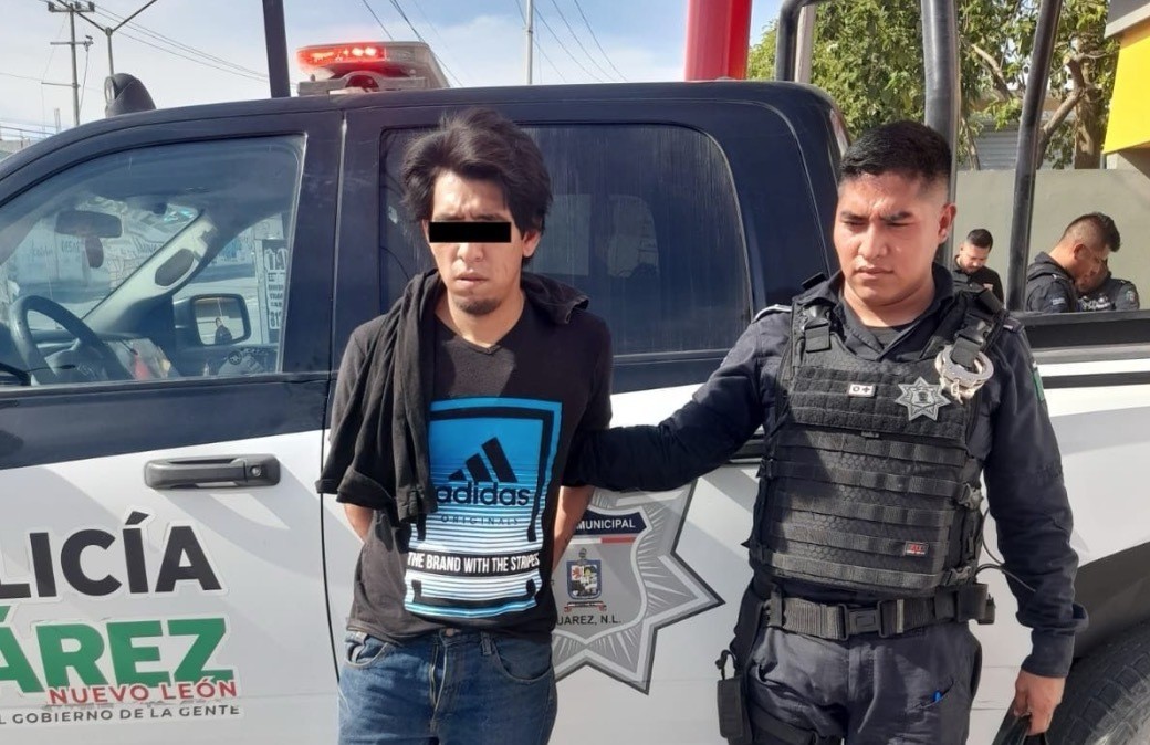 Hombre detenido por robo a comercio en colonia Los Puertos de Juárez