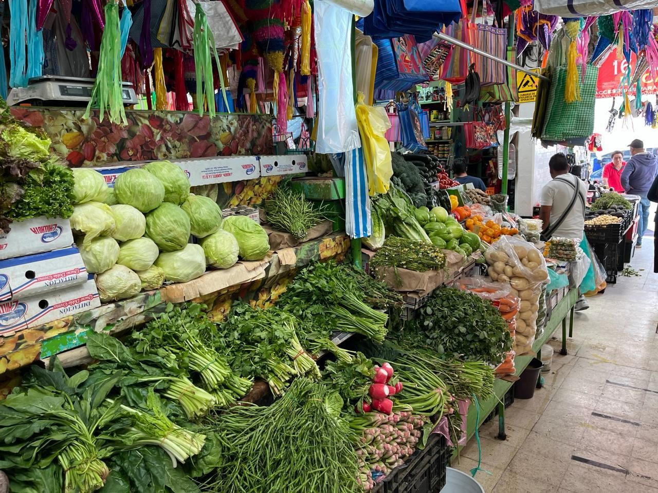 Comerciantes asocian el fenómeno con las altas temperaturas, la falta de agua y la cuaresma. Imagen: POSTA