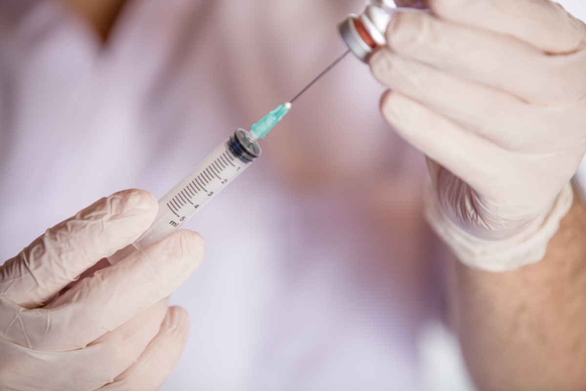 Aplican vacuna triple viral en BCS: ¿cuáles son los síntomas del sarampión?