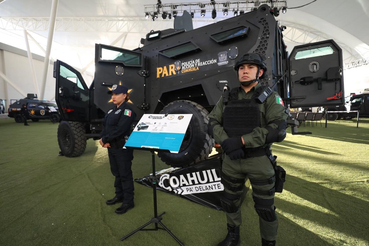 'Seguridad es nuestra prioridad', entrega Manolo Jiménez 150 patrullas estatales