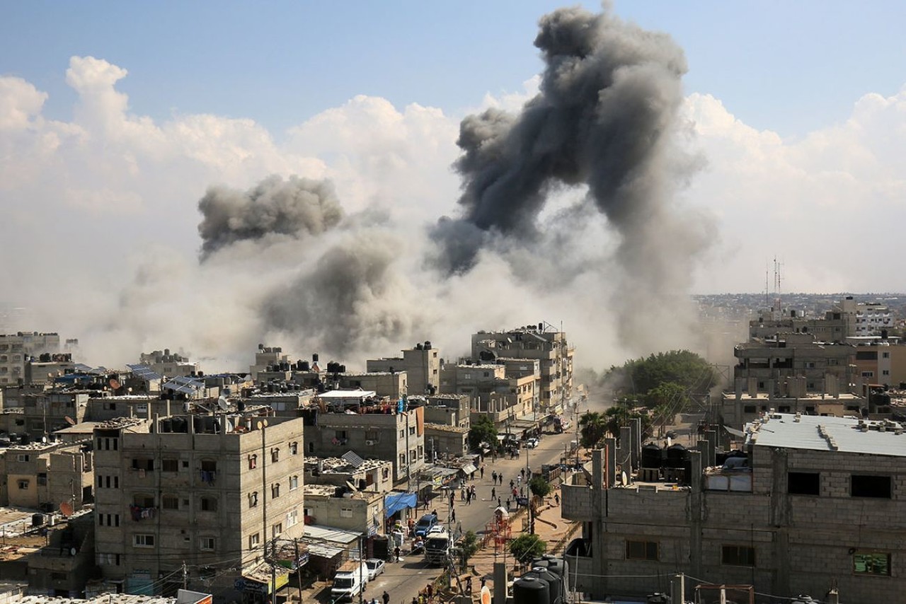 Mueren 13 personas tras ataques aéreos de Israel en Rafah, Franja de Gaza