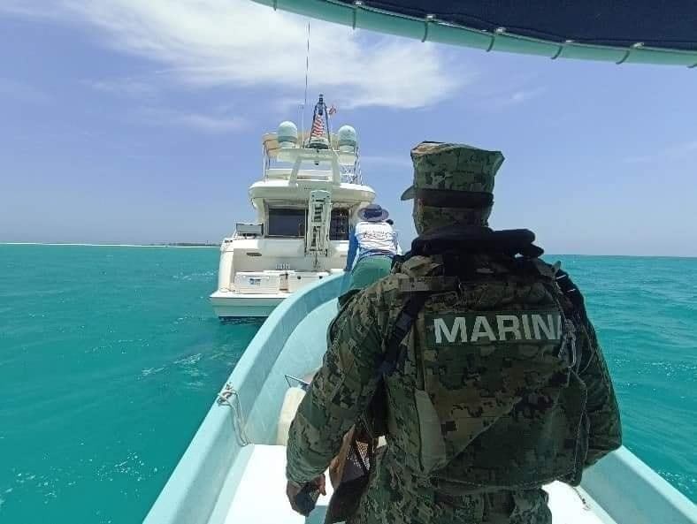 Diez pescadores habrían desaparecido el fin de semana luego de que zarparan en distintas lanchas para realizar su labor de captura.- Foto de redes sociales