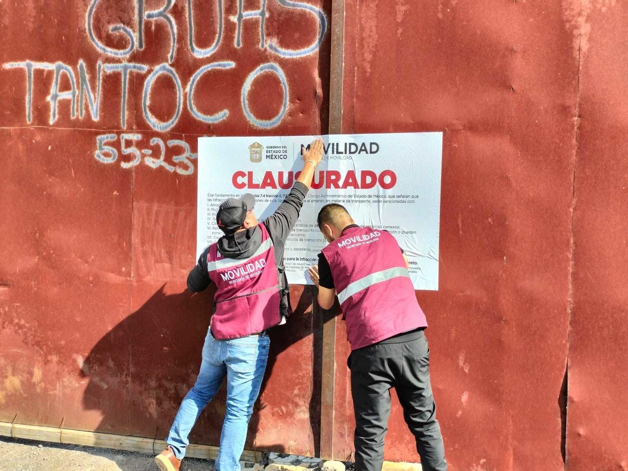 Clausuran 16 negocios de grúas y corralones en Toluca