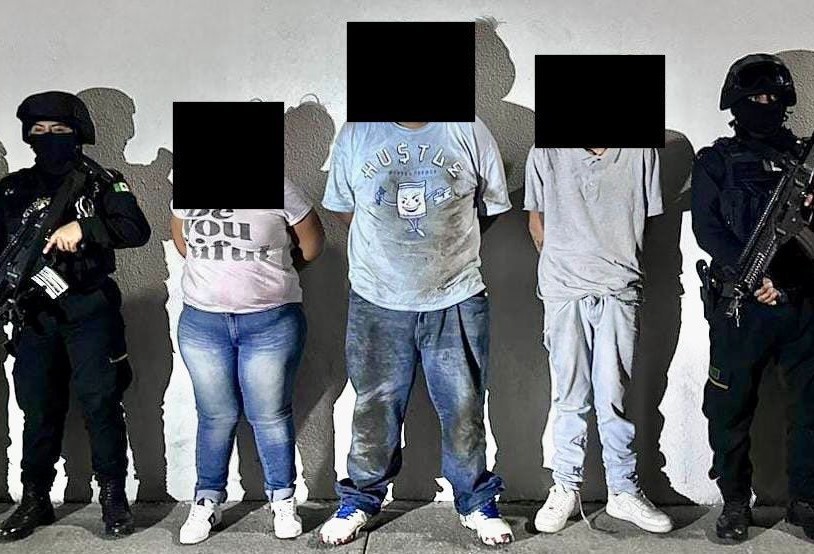 Capturan a tres personas con drogas y arma en colonia Morelos de Monterrey