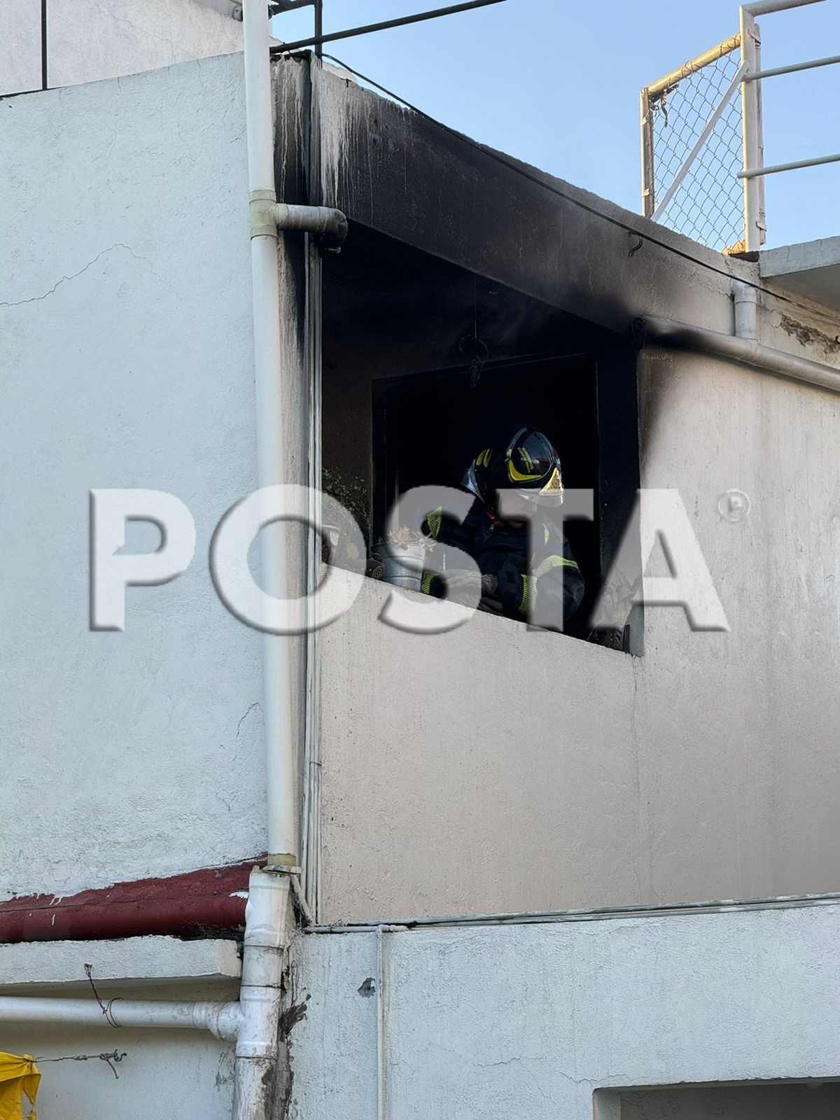 Se quema cuarto en azotea de vivienda en Iztacalco, no hubo lesionados. Foto: Ramón Ramírez