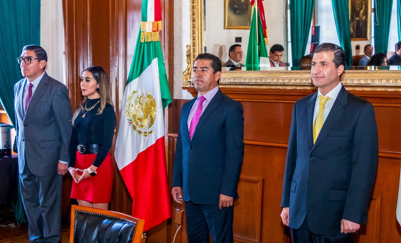 Sesión de Cabildo del ayuntamiento de Toluca. Imagen: Gob. Toluca.