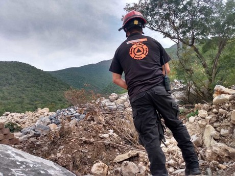 Atienden rescatistas reporte de  3 personas extraviadas en Cerro de la Silla