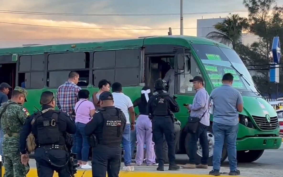 Ejecutan a mujer en camión de pasajeros en Coatzacoalcos, Veracruz (VIDEO)
