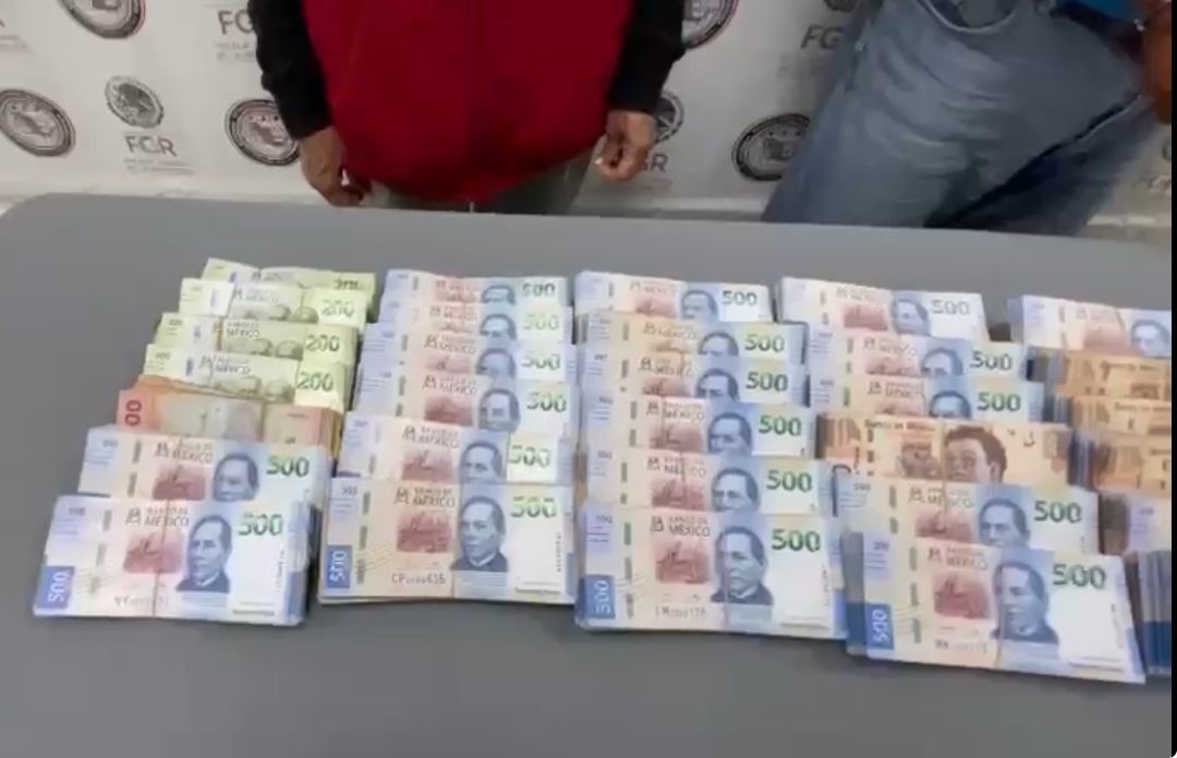 Detienen a un hombre y una mujer con 2 millones de pesos en efectivo en Galeana