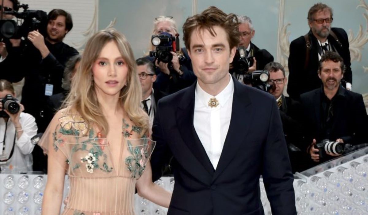 Robert Pattinson y Suki Waterhouse confirman el nacimiento de su primer bebé