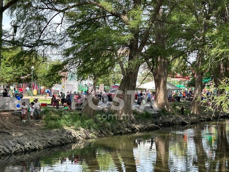 Viven regios Domingo de Pascua en familia en el Río La Silla