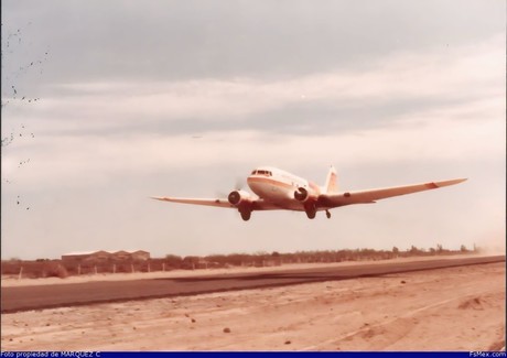 El Avión que se estrelló en una colonia de La Paz, BCS: DC-3, 1967