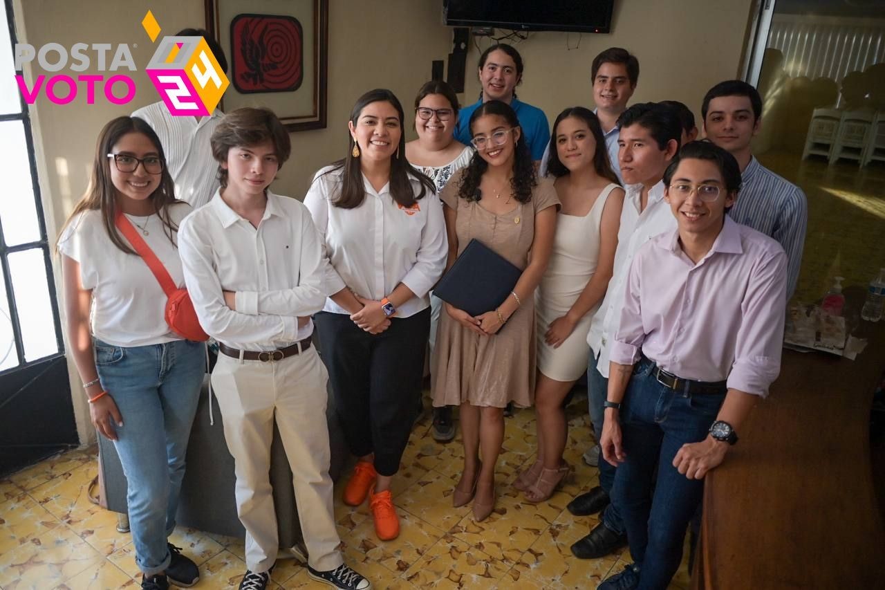 La candidata de Movimiento Ciudadano a la gubernatura de Yucatán, Vida Gomez, compartió algunas propuestas con jóvenes durante un foro realizado por la Uady.- Foto Cortesía