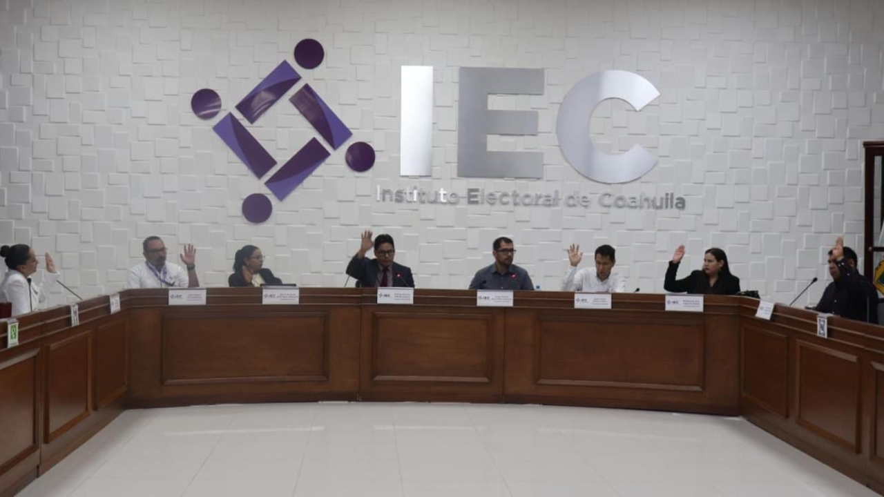 El Consejo General del IEC desechó la solicitud de modificación del convenio de la Coalición parcial “Sigamos haciendo historia en Coahuila”, debido a que esta solicitud se presentó después del plazo legal establecido / Foto: IEC