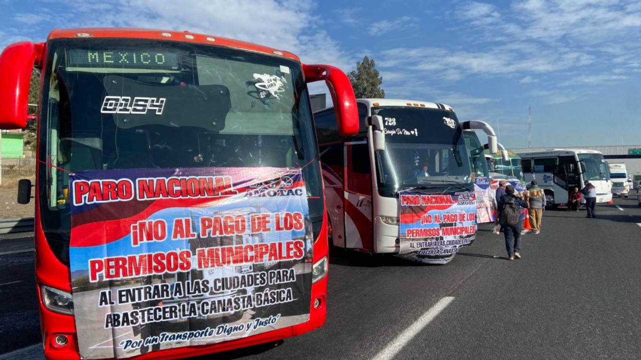Los transportistas exigen seguridad, acusan que no hay vigilancia de Guardia Nacional en la México-Pachuca. Foto: Especial