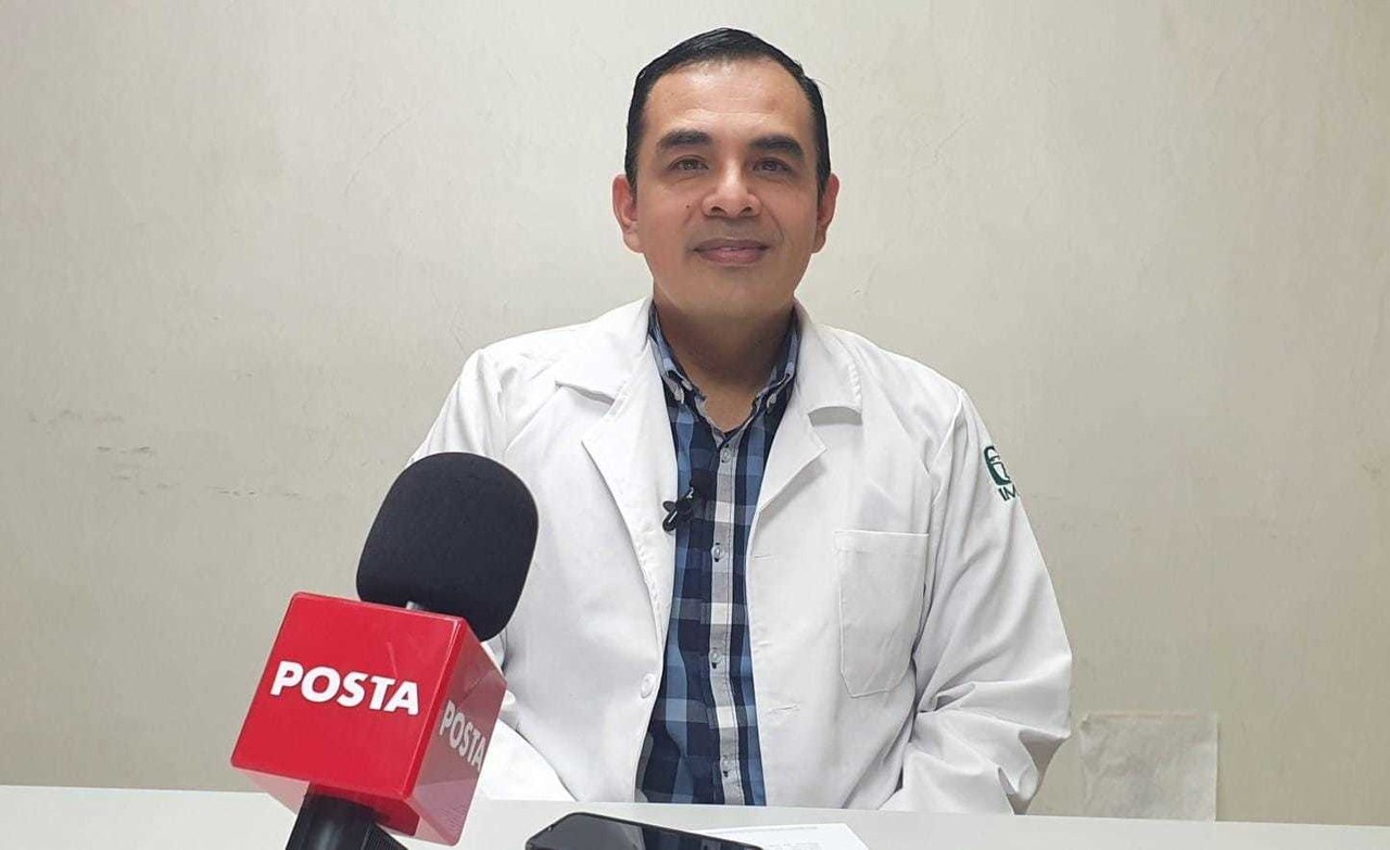 El médico Ángel Lara habló sobre las recomendaciones en esta temporada vacacional. (Fotografía: Claudia Almaraz)