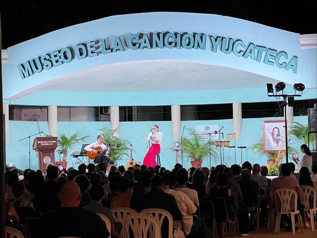 María San Felipe tiene su propio óleo en el Museo de la Canción Yucateca