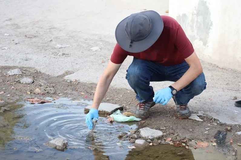 Analizan muestras de agua para evitar propagación de la Melioidosis en La Paz