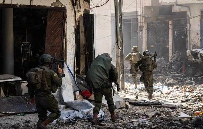 Es el saldo más mortífero en las filas del ejército sirio por un ataque israelí desde que en octubre comenzó la guerra en la Franja de Gaza. Foto: AP.