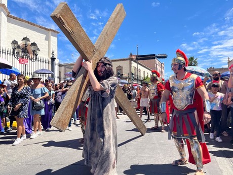 Actor de 23 años interpretó a Jesús en Viacrucis más popular en Durango