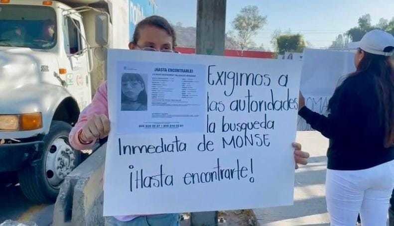 Desaparece joven de 15 años en Tlalnepantla, familiares bloquean la México-Pachuca. Foto: POSTA