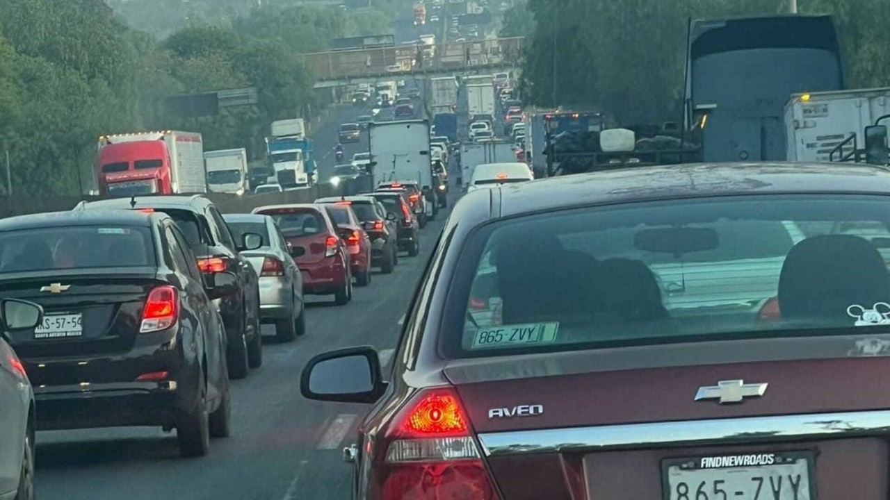 Se estima que el domingo 31 de marzo incremente considerablemente el tráfico en las carreteras. Foto: FB Periódico de Izcalli