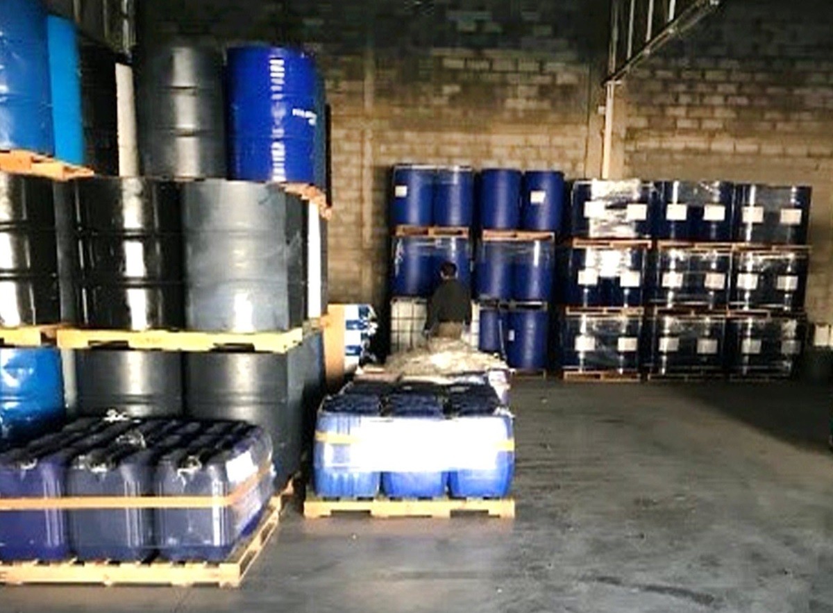 Asegura FGR 100 toneladas de sustancias químicas en Sinaloa