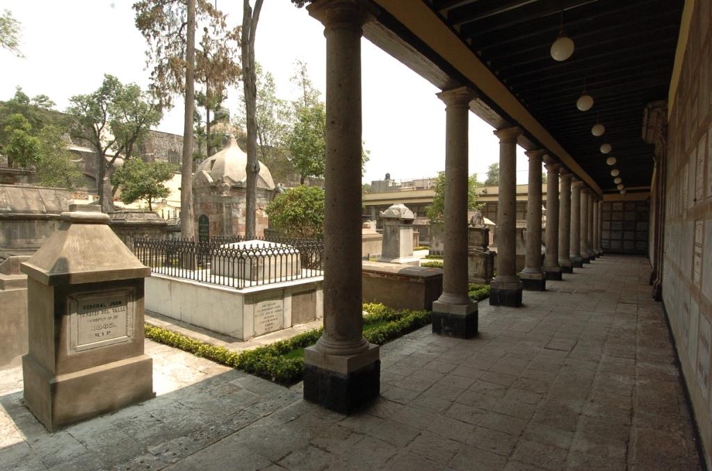 Aquí están  sepultados los restos de Benito Juárez y pocos los saben