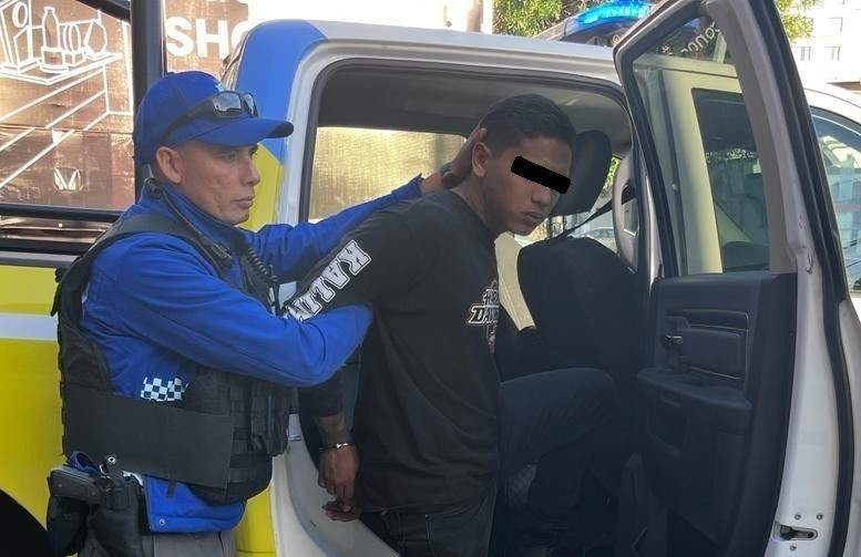 La captura de Alfredo Javier R. tuvo lugar en el local Ikmal Spa, ubicada en la avenida Garza Sada. Foto: Policía de Monterrey.