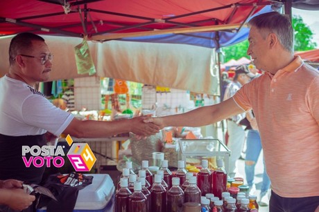 Aldo Fasci Zuazua recorre el mercado de la Independencia en Monterrey