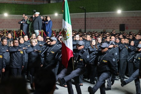 Rinden homenaje a policías caídos en Coatepec Harinas
