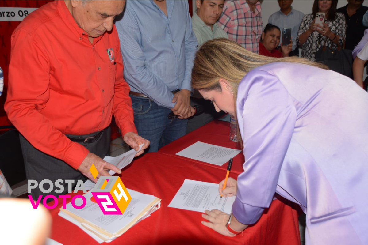 Registro de Alejandra Cárdenas Castillejos como precandidata a diputada por el Distrito 14, correspondiente a Victoria Norte. Foto: Ignacio Aceves.
