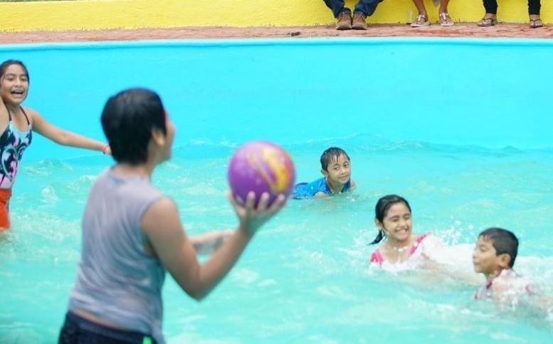 Ola de calor Yucatán: ¿Cuáles son los riesgos de las piscinas públicas?